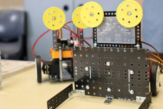 Online Robotics classes for kids reach new level
